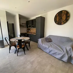 Villa Maison Au Calme Proche Du Stade, Marseille